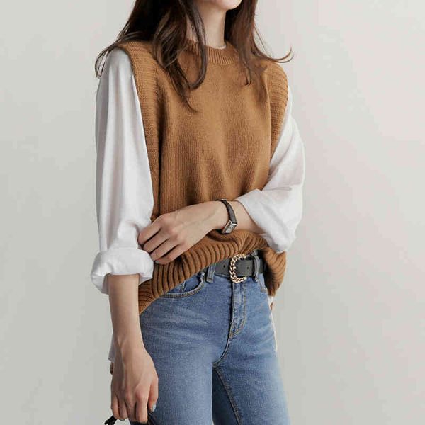 women's sweaters sleeveless sweater vest split solid o-neck winter outwear women jumper plus size knitted pullover vintage soft v956 vx, White;black
women's sweaters sleeveless sweater vest split solid o-neck winter outwear women jumper plus size knitted pullover vintage soft v956 vx, White;black