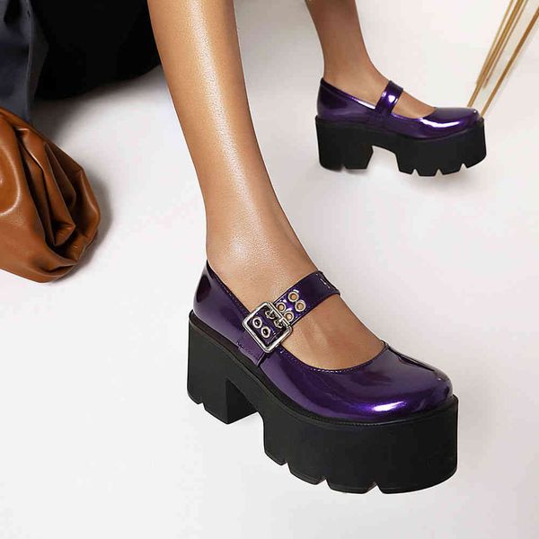 sandals female consise round toe thick platform square heels buckle strap black sier women shoes punk goth quality
sandals female consise round toe thick platform square heels buckle strap black sier women shoes punk goth quality