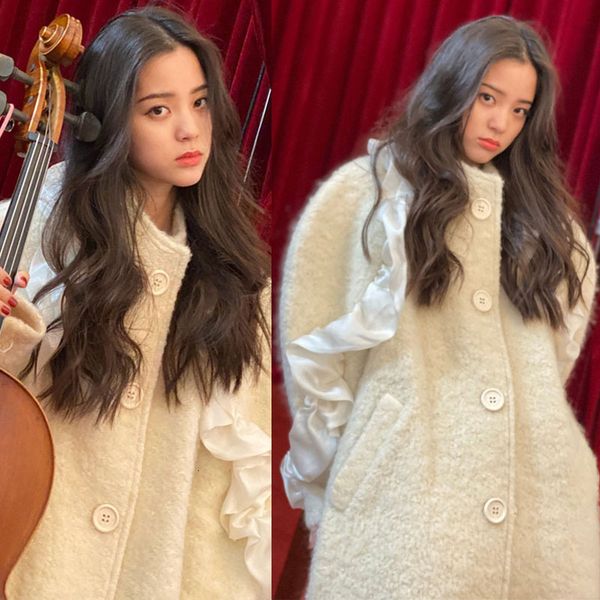 ouyang nana star's same beige wool loose coat with wooden ear edge medium long stand collar single breasted female autumn and winter, Black;gray
ouyang nana star's same beige wool loose coat with wooden ear edge medium long stand collar single breasted female autumn and winter, Black;gray