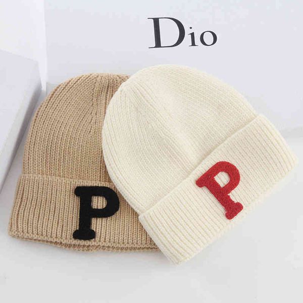wool hat female fashion personalized letter label knitted autumn and winter street simple warm pullover, Blue;gray
wool hat female fashion personalized letter label knitted autumn and winter street simple warm pullover, Blue;gray