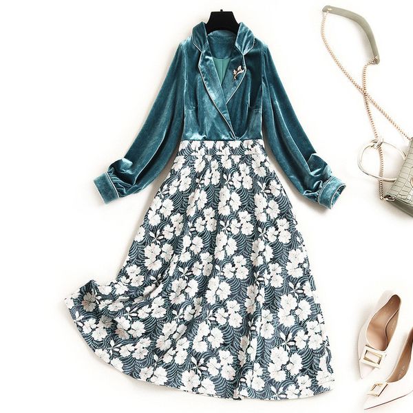dress spring fall fashion manga designers floral carved collar impression shreds dressed in velvet women's clothing party, Black;gray
dress spring fall fashion manga designers floral carved collar impression shreds dressed in velvet women's clothing party, Black;gray