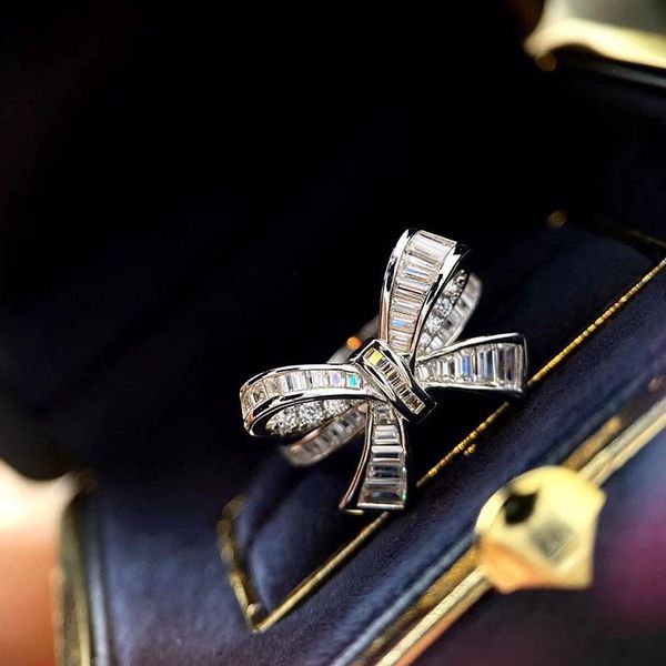 cluster rings 2021 arrival 925 sterling silver ring rhinestone knot brand fashion jewelry for women engagement, Golden;silver
cluster rings 2021 arrival 925 sterling silver ring rhinestone knot brand fashion jewelry for women engagement, Golden;silver