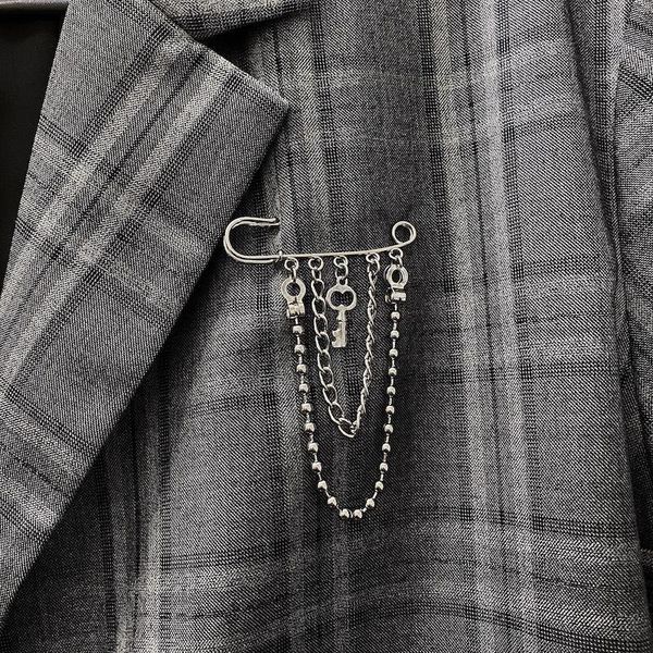 pins, brooches original design metal key brooch for women men suit decorative tassel chain shoe pins and jewelry luxury accessories, Gray
pins, brooches original design metal key brooch for women men suit decorative tassel chain shoe pins and jewelry luxury accessories, Gray