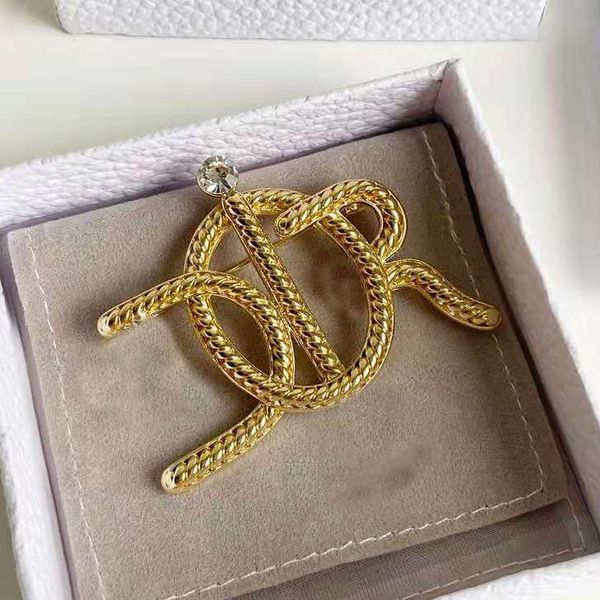 fashion diamond designer brooch famous cd letter c brooches pin tassel women luxury pins jewelry 0256, Gray
fashion diamond designer brooch famous cd letter c brooches pin tassel women luxury pins jewelry 0256, Gray