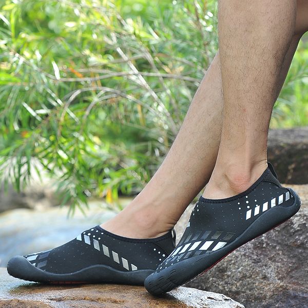 2021 for men womens sport running shoes sandy beach fashion black blue red outdoor sneakers size 36-46 wy21-1786
2021 for men womens sport running shoes sandy beach fashion black blue red outdoor sneakers size 36-46 wy21-1786