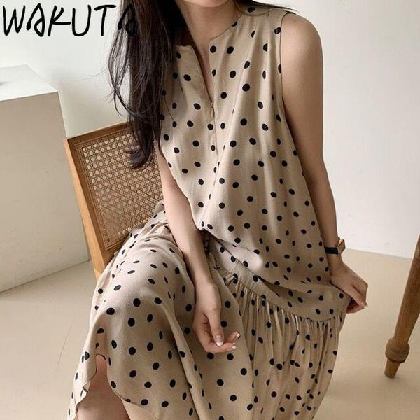 dot print elegant loose chiffon midi vest dressesfor ladies korean japanese style summer casual zipper sleeveless dress dresses, Black;gray
dot print elegant loose chiffon midi vest dressesfor ladies korean japanese style summer casual zipper sleeveless dress dresses, Black;gray
