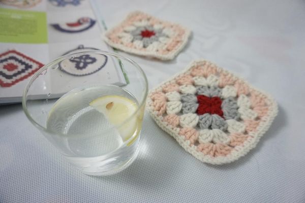 table runner crochet doilies pad handmade cup mat placemat decorative accessory 10pcs/ 13cm
table runner crochet doilies pad handmade cup mat placemat decorative accessory 10pcs/ 13cm