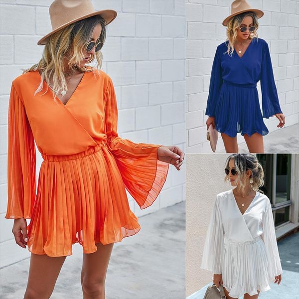 spring and autumn fashion design womens rompers feeling pleated conjoined shorts v neck high waist solid color, Black;white
spring and autumn fashion design womens rompers feeling pleated conjoined shorts v neck high waist solid color, Black;white