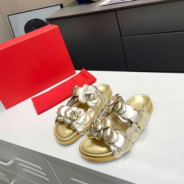 brand slim and versatile fashionable ladies slippers, upper leather layer, 5 colors available, size 35-40cm slippers, Black
brand slim and versatile fashionable ladies slippers, upper leather layer, 5 colors available, size 35-40cm slippers, Black