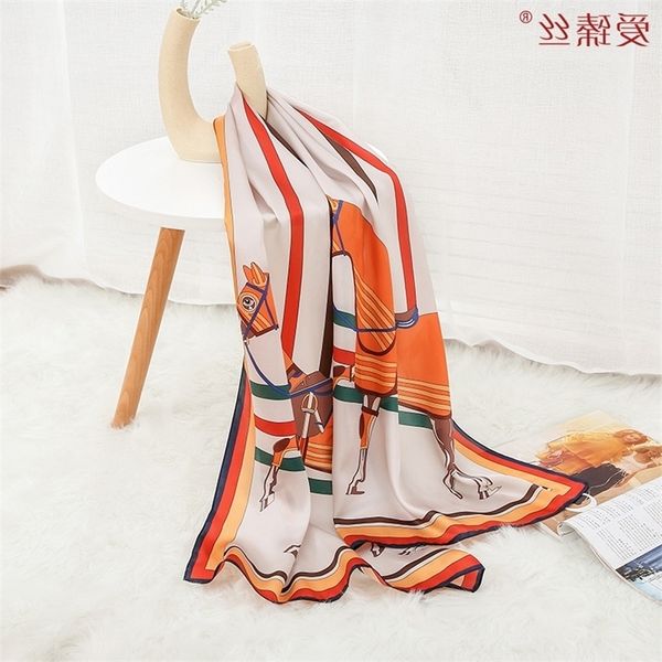 silk long scarf women's versatile spring and autumn mulberry silk mother's shawl suzhou gift, Blue;black
silk long scarf women's versatile spring and autumn mulberry silk mother's shawl suzhou gift, Blue;black