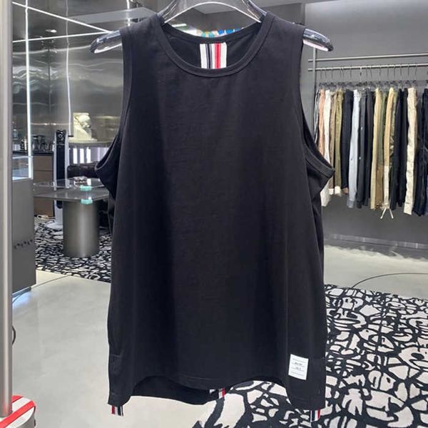 fashion outlet 21ss chrome fengchao brand summer tb red white blue back ribbon round neck casual sleeveless vest men's and women's, Black;gray 
fashion outlet 21ss chrome fengchao brand summer tb red white blue back ribbon round neck casual sleeveless vest men's and women's, Black;gray