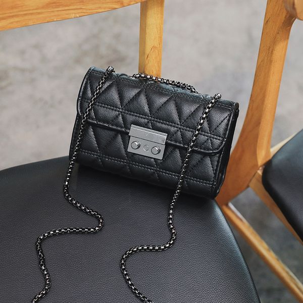 messenger bags messenger bagssingle lingge chain lady's shoulder portable messenger bag
messenger bags messenger bagssingle lingge chain lady's shoulder portable messenger bag