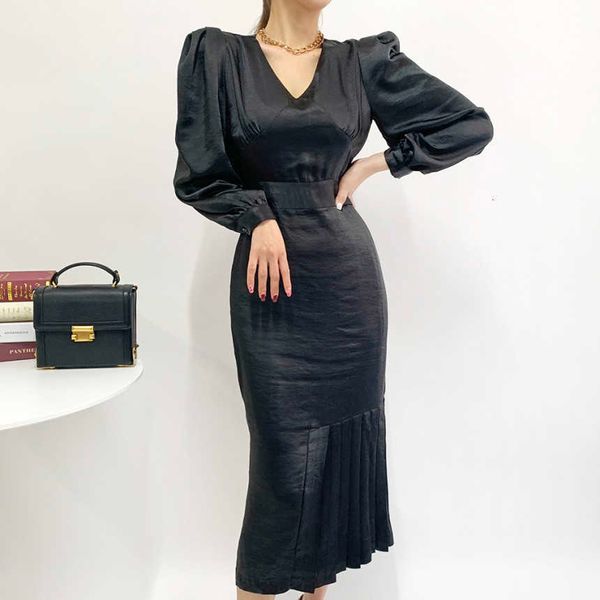 casual dresses chic temperament v-collar single-breasted pleated gloss lace-up thin high-waisted lantern sleeve dress long loose retro vrmp, Black;gray
casual dresses chic temperament v-collar single-breasted pleated gloss lace-up thin high-waisted lantern sleeve dress long loose retro vrmp, Black;gray