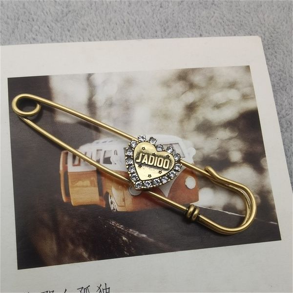 85% off factory clearance home home old love rhinestone simple minority brooch women's clothing is fashionable and versatile, Gray
85% off factory clearance home home old love rhinestone simple minority brooch women's clothing is fashionable and versatile, Gray