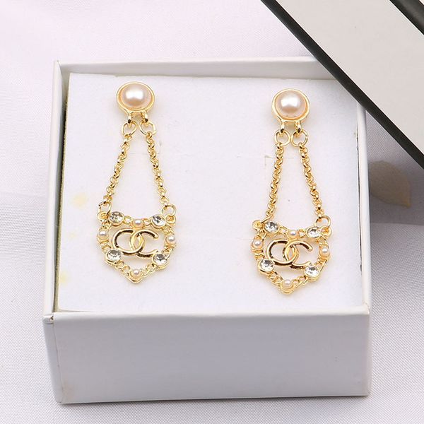 luxurious and exquisite chain symmetrical pattern earrings, versatile diamond inlaid pearl small fragrance earrings accessories black friday, Golden;silver
luxurious and exquisite chain symmetrical pattern earrings, versatile diamond inlaid pearl small fragrance earrings accessories black friday, Golden;silver