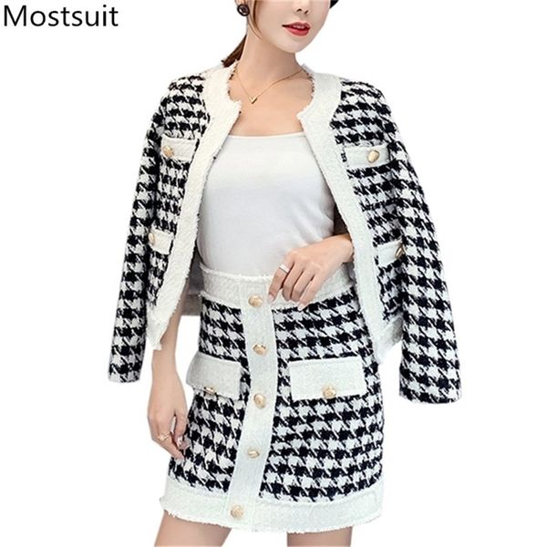 houndstooth vintage two piece skirt suit sets women winter long sleeve coat + single-breasted a-line mini outfits 210513, White
houndstooth vintage two piece skirt suit sets women winter long sleeve coat + single-breasted a-line mini outfits 210513, White