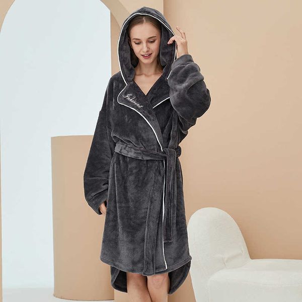 flannel couple nightgown thickened in winter men's and women's medium and long coral velvet warm cardigan home clothes can be worn, Black;red
flannel couple nightgown thickened in winter men's and women's medium and long coral velvet warm cardigan home clothes can be worn, Black;red