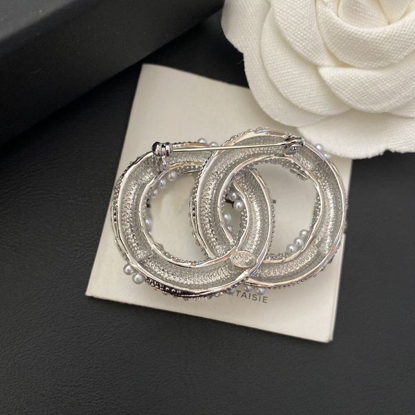 gilded white diamond inlaid pearl simple fashion college style letter style fashion clothing small fragrance brooch fashion, Gray
gilded white diamond inlaid pearl simple fashion college style letter style fashion clothing small fragrance brooch fashion, Gray