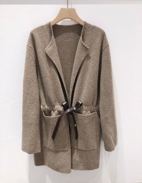 women's wool & blends 2021 women fashion high-quality long-sleeved v-neck tie short coat 0917, Black
women's wool & blends 2021 women fashion high-quality long-sleeved v-neck tie short coat 0917, Black