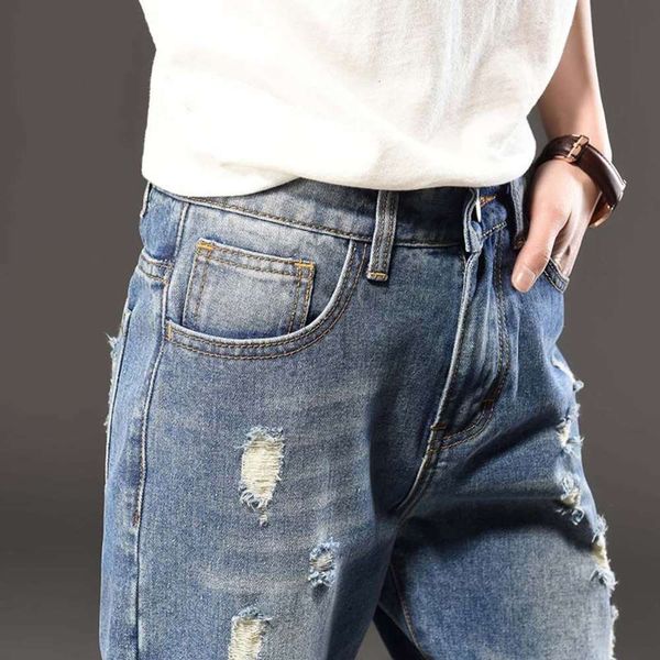 oversize spring and summer new capris women's fat mm semi elastic small foot baggy pants high waist perforated jeans, Black;white
oversize spring and summer new capris women's fat mm semi elastic small foot baggy pants high waist perforated jeans, Black;white
