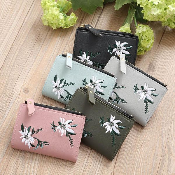 1pcs zipper bag short wallet floral hasp coin purse card holders pu leather embroidery women girls gift storage bags
1pcs zipper bag short wallet floral hasp coin purse card holders pu leather embroidery women girls gift storage bags