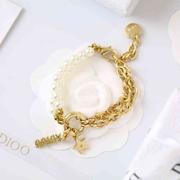 2021 d family letter bracelet dijia double layer pearl ring chain fashion, Golden;silver
2021 d family letter bracelet dijia double layer pearl ring chain fashion, Golden;silver