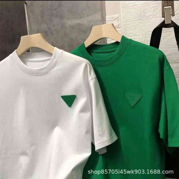 2022ss spring and summer new bv green short sleeve women's splicing triangle leather label pure cotton loose couple t-shirt tide brand, White;black
2022ss spring and summer new bv green short sleeve women's splicing triangle leather label pure cotton loose couple t-shirt tide brand, White;black