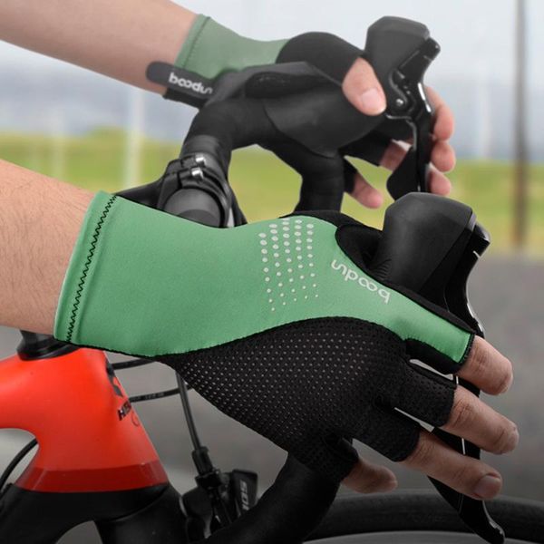 cycling gloves non-slip half finger with wrist wrap support padded fitness short open glove for riding sports summer hrt4, Black
cycling gloves non-slip half finger with wrist wrap support padded fitness short open glove for riding sports summer hrt4, Black