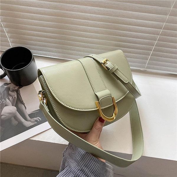 fashion simple handbags 2021 spring and summer saddle small bags urban elegant women pu shoulder
fashion simple handbags 2021 spring and summer saddle small bags urban elegant women pu shoulder