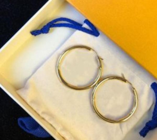 christmas gift designer earrings luxury jewellery accessories elegant fashion women earrings lady wedding jewelry studs with gift box, Silver
christmas gift designer earrings luxury jewellery accessories elegant fashion women earrings lady wedding jewelry studs with gift box, Silver