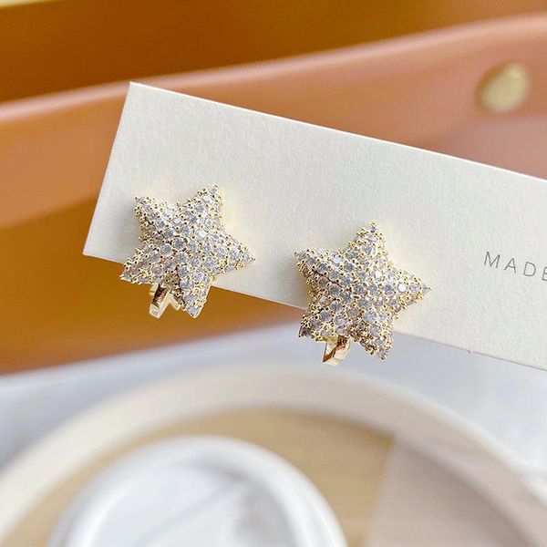 stud exquisite micro inlaid rhinestone star shape earring for women elegant zircon anti-allergy wedding jewelery, Golden;silver
stud exquisite micro inlaid rhinestone star shape earring for women elegant zircon anti-allergy wedding jewelery, Golden;silver