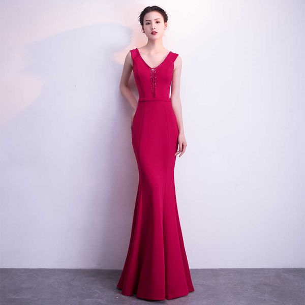 luxury evening dress 1215# evening female celebrity fishtail long host with thin temperament v-neck summer, Black;gray
luxury evening dress 1215# evening female celebrity fishtail long host with thin temperament v-neck summer, Black;gray