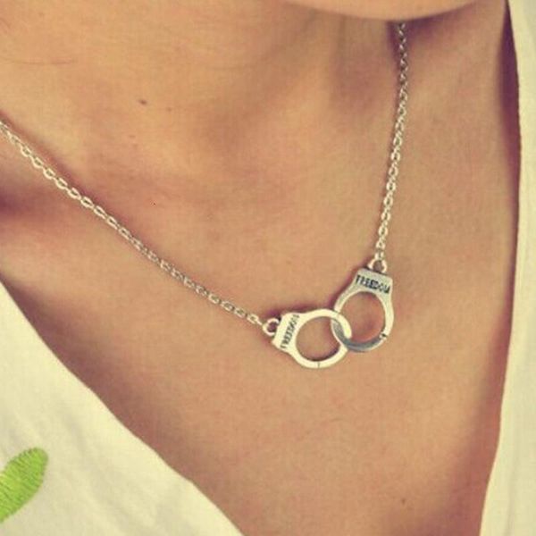 chokers trendy charms lock pendant handcuffs choker necklace women lover christmas gifts chain harajuku gothic vintage jewellery, Golden;silver
chokers trendy charms lock pendant handcuffs choker necklace women lover christmas gifts chain harajuku gothic vintage jewellery, Golden;silver