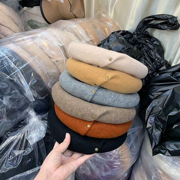 berets 202109-2509374 spring autumn fold rivet wool lady beret hat men women leisure painter, Blue;gray
berets 202109-2509374 spring autumn fold rivet wool lady beret hat men women leisure painter, Blue;gray
