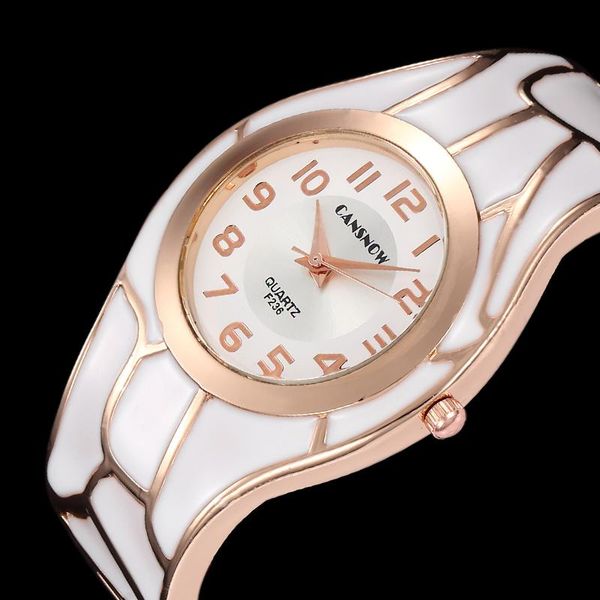wristwatches 2021 fashion brand ladies watch rose gold wide wrist classical women quartz wristwatch girl clock relogio feminino, Slivery;brown
wristwatches 2021 fashion brand ladies watch rose gold wide wrist classical women quartz wristwatch girl clock relogio feminino, Slivery;brown