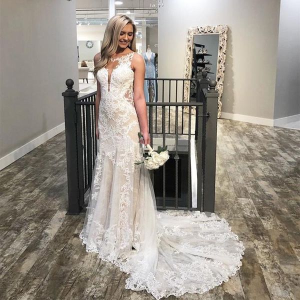 perfect handmade lace applique wedding gowns 2021 open back long sweep bride dress china formal vestidos, White
perfect handmade lace applique wedding gowns 2021 open back long sweep bride dress china formal vestidos, White