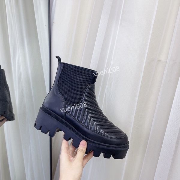 2022 womens designer boots leather martin ankle chaelsea boot fashion non-slip wave colored rubber outsole elastic webbing ly211203, Black
2022 womens designer boots leather martin ankle chaelsea boot fashion non-slip wave colored rubber outsole elastic webbing ly211203, Black