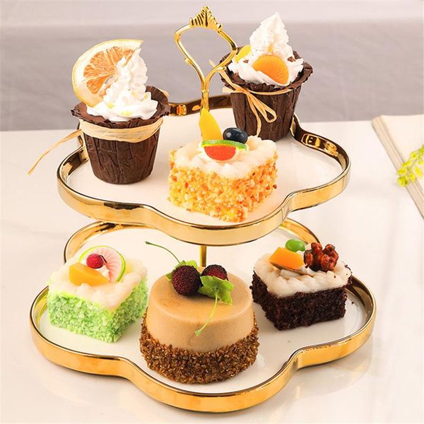 other bakeware dessert table display rack three layer cake porcelain plate fruit creativity modern stand
other bakeware dessert table display rack three layer cake porcelain plate fruit creativity modern stand