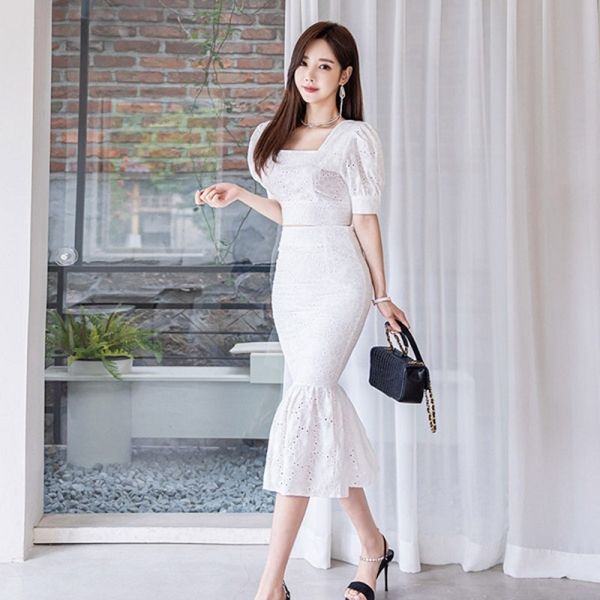 summer women fishtail skirt 2pc set squre collar office lady puff sleeve shirt + bodycon mid-calf skirt suit 210514, White
summer women fishtail skirt 2pc set squre collar office lady puff sleeve shirt + bodycon mid-calf skirt suit 210514, White