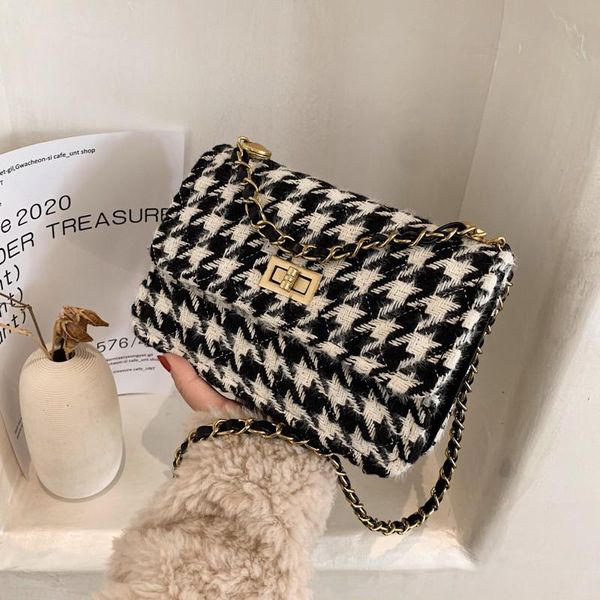 shoulder bags simple design ladies soft canvas bag casual women tote all-match underarm small square
shoulder bags simple design ladies soft canvas bag casual women tote all-match underarm small square