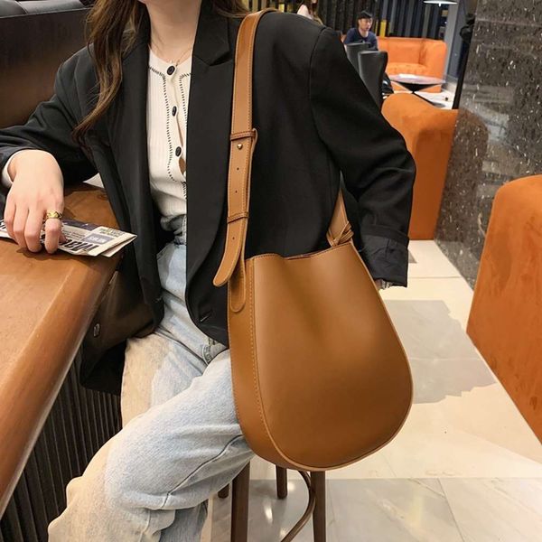 designer luxuryvintage small pu leather bucket bags for women 2021 winter branded crossbody shoulder bag messenger bags trending messenger b
designer luxuryvintage small pu leather bucket bags for women 2021 winter branded crossbody shoulder bag messenger bags trending messenger b