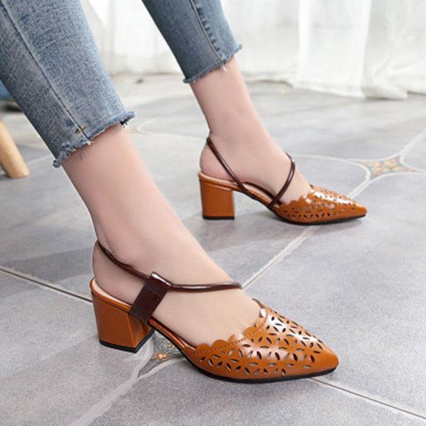dress shoes women's sandal 2021 summer baotou thick heel pointy hollow breathable shoe trend, Black
dress shoes women's sandal 2021 summer baotou thick heel pointy hollow breathable shoe trend, Black