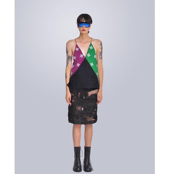 two piece dress mishow milan fashion week spring/summer 2021 female set patchwork print v-neck sleeveless vest hollow skirt look-7, White
two piece dress mishow milan fashion week spring/summer 2021 female set patchwork print v-neck sleeveless vest hollow skirt look-7, White