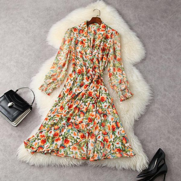 casual dresses european and american women's wear for spring 2021 long sleeved v-neck floral print fashionable flounces dress, Black;gray
casual dresses european and american women's wear for spring 2021 long sleeved v-neck floral print fashionable flounces dress, Black;gray