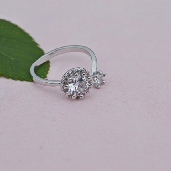 wedding rings classic trendy white gold color inlay cubic zircon open end party engagement ring women fashion jewelry gift, Slivery;golden
wedding rings classic trendy white gold color inlay cubic zircon open end party engagement ring women fashion jewelry gift, Slivery;golden