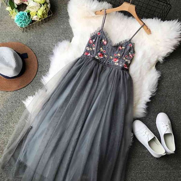 casual dresses women spring floral embroidery strap banquet party ball es mesh pleated long ffy summer vestido de fiesta p09p, Black;gray
casual dresses women spring floral embroidery strap banquet party ball es mesh pleated long ffy summer vestido de fiesta p09p, Black;gray
