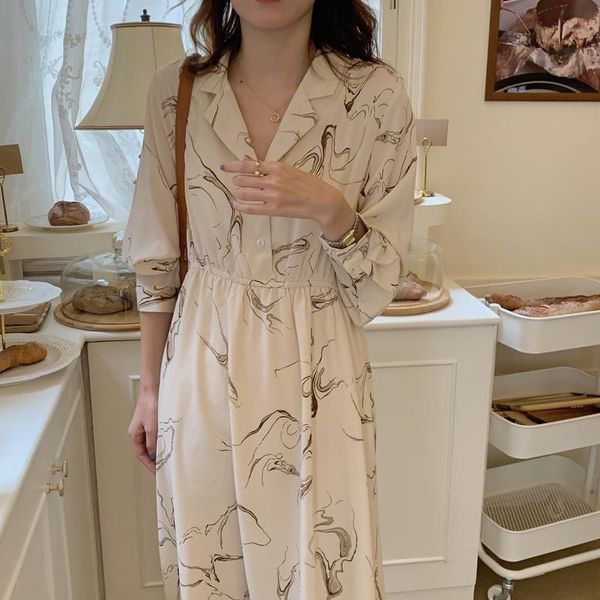 casual dresses 2021 autumn women sketch long shirt dress vintage turn-down collar elastic slim waist a-line midi female, Black;gray
casual dresses 2021 autumn women sketch long shirt dress vintage turn-down collar elastic slim waist a-line midi female, Black;gray