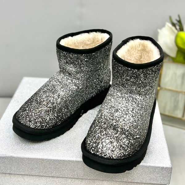 2021new women winter snow luxury shoes fashion brand minimalism australia decorate classic short designer boot size 35-40, Red;white
2021new women winter snow luxury shoes fashion brand minimalism australia decorate classic short designer boot size 35-40, Red;white