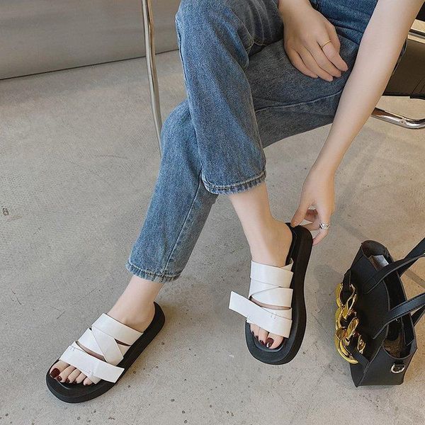 low slippers casual beach shoes slides slipers women luxury sabot summer flat 2021 fashion pu rubber rome woman femal, Black
low slippers casual beach shoes slides slipers women luxury sabot summer flat 2021 fashion pu rubber rome woman femal, Black