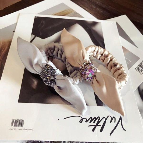 hair accessories fashion ear scrunchie elastic bands high-end shiny silk large bow diamond makeup headwear wholesale
hair accessories fashion ear scrunchie elastic bands high-end shiny silk large bow diamond makeup headwear wholesale